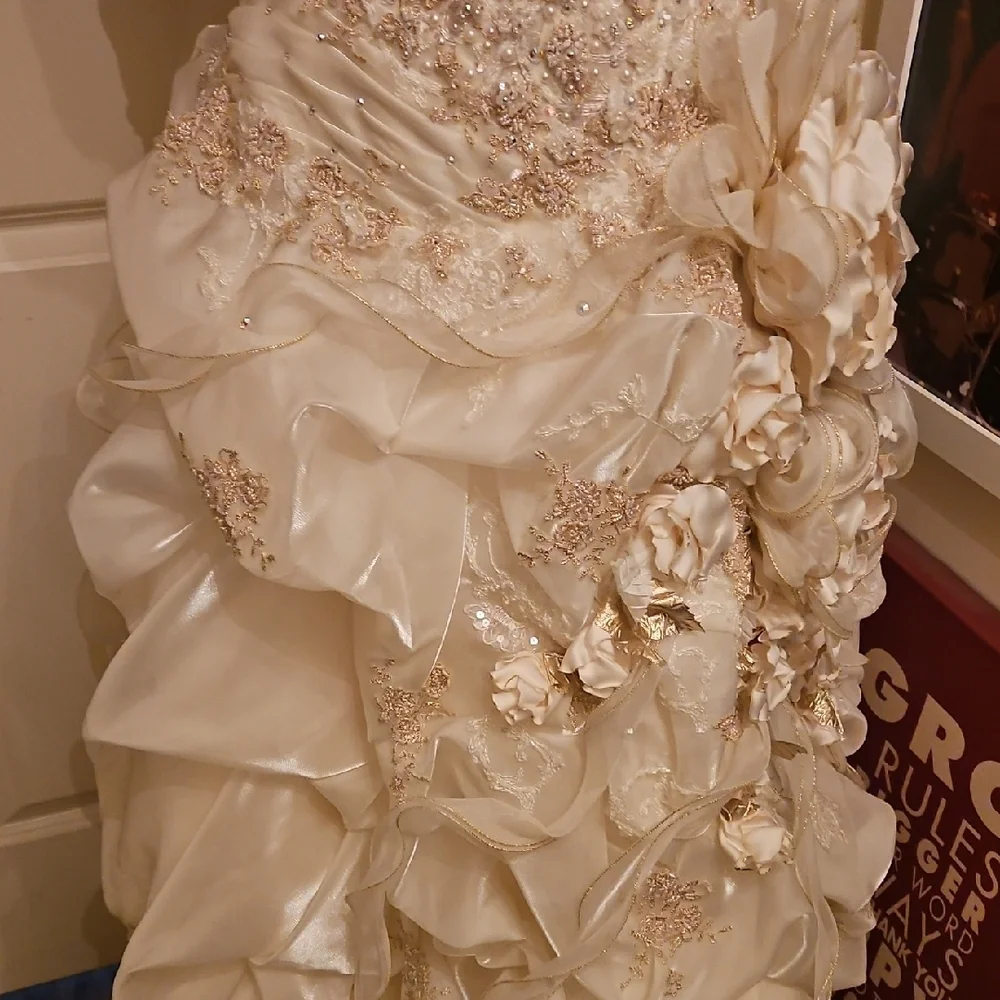 Commissioned Gown Hand Crafted Strapless White Floral Dress - Picture 14 of 17
